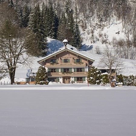 Landhaus Dax Guest House Kossen Bagian luar foto